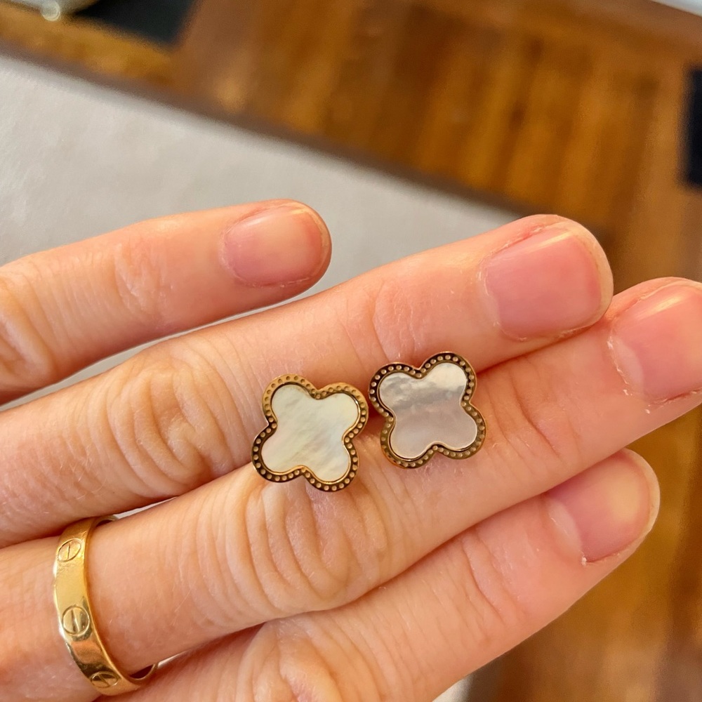 Rose Gold Clover Earrings